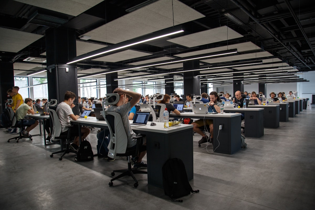 Créateur de solutions digitales vs alternatives : Le verdict 2026